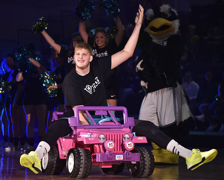Midnite Madness Takes UNCW by storm