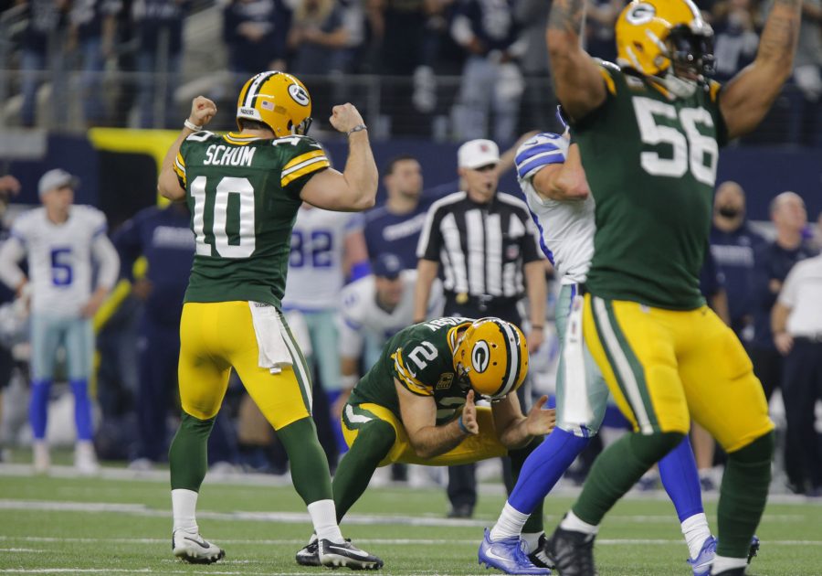 Green Bay Packers kicker Mason Crosby (2) kicks the winning field goal with three seconds left on the clock as the Green Bay Packers beat the Dallas Cowboys 34-31 in the NFL Divisional Playoff game on Sunday, Jan. 15, 2017 in AT&T Stadium in Arlington, Texas. (Rodger Mallison/Fort Worth Star-Telegram/TNS)