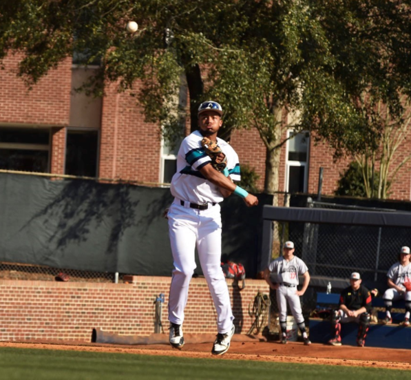 UNCW baseball keeps winning after Maryland fails to rally late