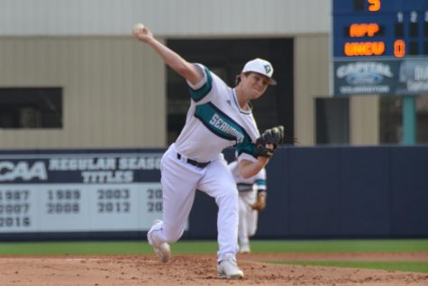 Pitcher No. 21 Alex Royalty