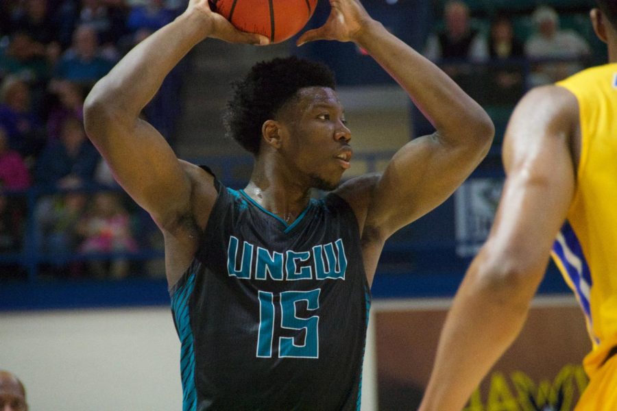 Devontae Cacok (15) during UNCW's Senior Night matchup with Hofstra on Feb. 16, 2019.