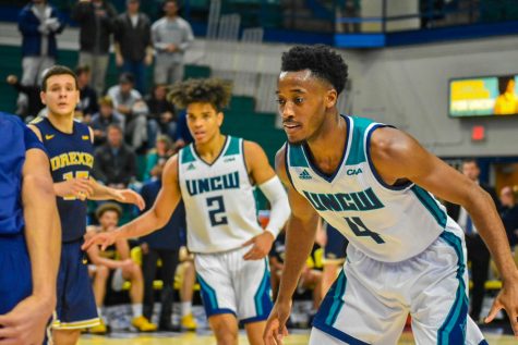 Shykeim Phillips (2) and Mike Okauru (4) during UNCW's matchup with Drexel on Feb. 27, 2020