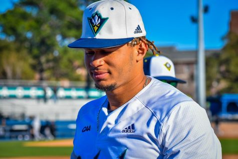 Ron Evans (25) during UNCW's matchup with Bryant on Feb. 15, 2020