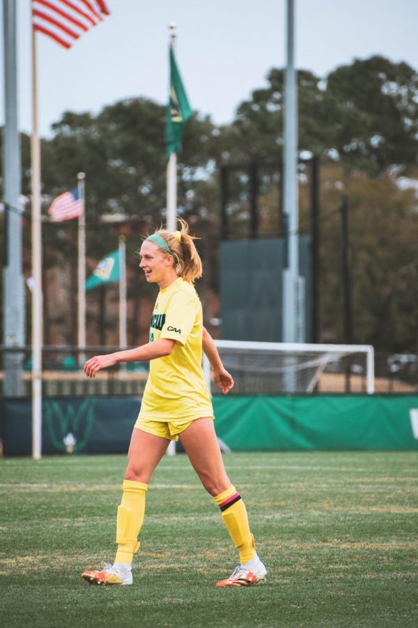Womens soccer defeats Elon in conference opener