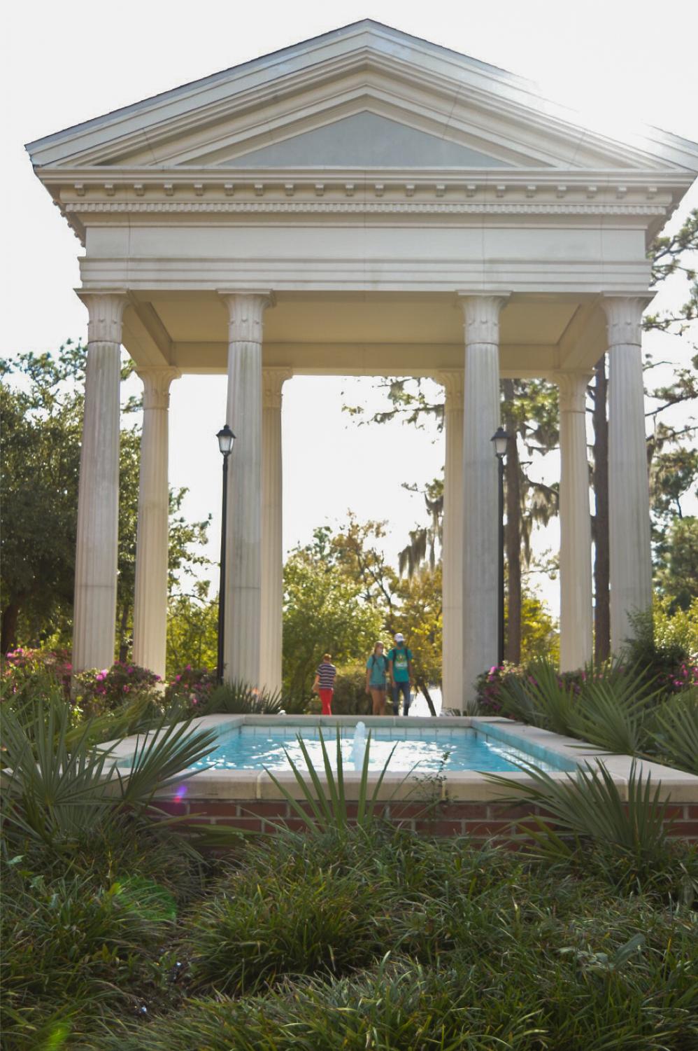 UNCW offering inperson and virtual spring graduation ceremonies The