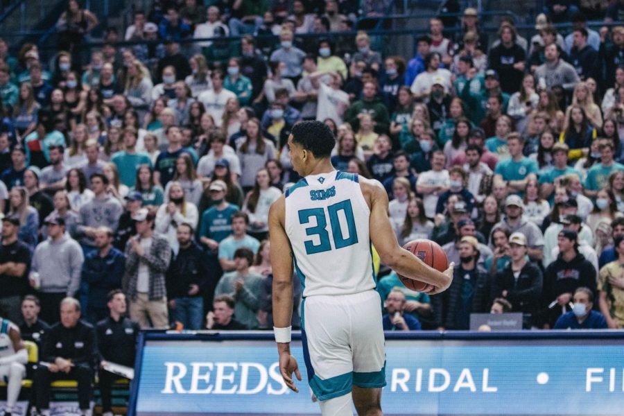 Jaylen Sims during UNCWs matchup with Northeastern on Jan. 27, 2022 inside Trask Coliseum (Zachary Kilby)