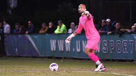 Gabriel Perrotta directs the team during one of their 2022 matchups. 
Photo by Joe Browning.