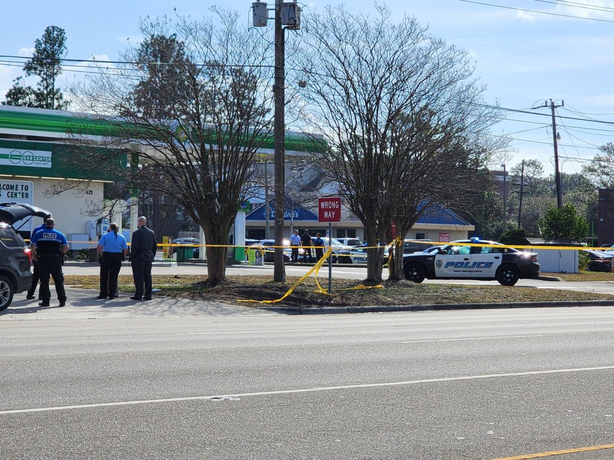 Police respond to gunshots at BP Gas station (Jamie Royal/The Seahawk).