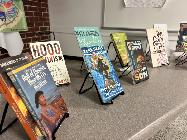 Books on display at the read-in. (Samantha Hill/The Seahawk)